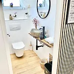 Апартаменти Skyview - Self Check In - Near Centre