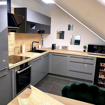 Apartment Skyview - Self Check In - Near Centre