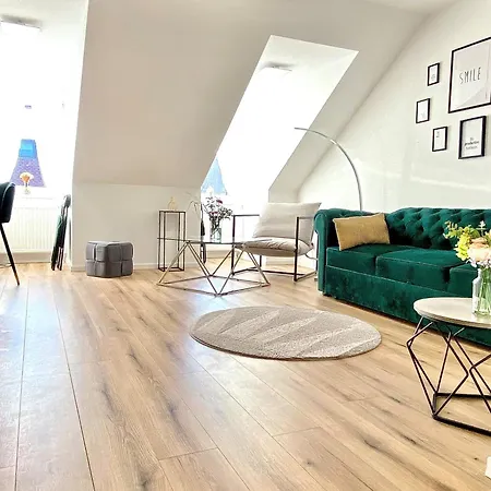 Skyview - Self Check In - Near Centre Apartment Graz