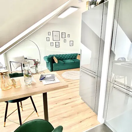 Skyview - Self Check In - Near Centre *