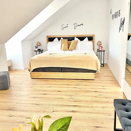 Skyview - Self Check In - Near Centre Apartment *